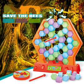 Honeycomb Cubes Save the bee wall-breaking Game