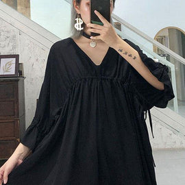 Women Black V Neck Cinched Low High Design Top